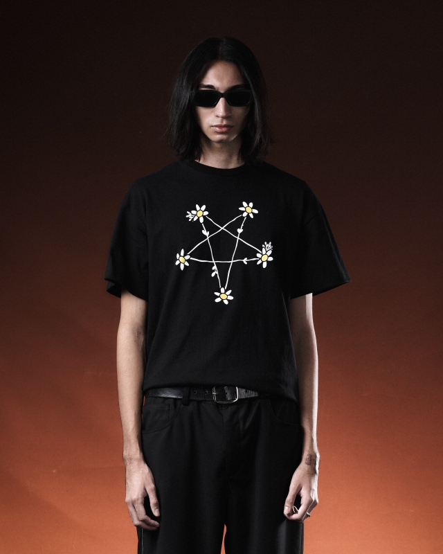 Remera Jardinería Negra