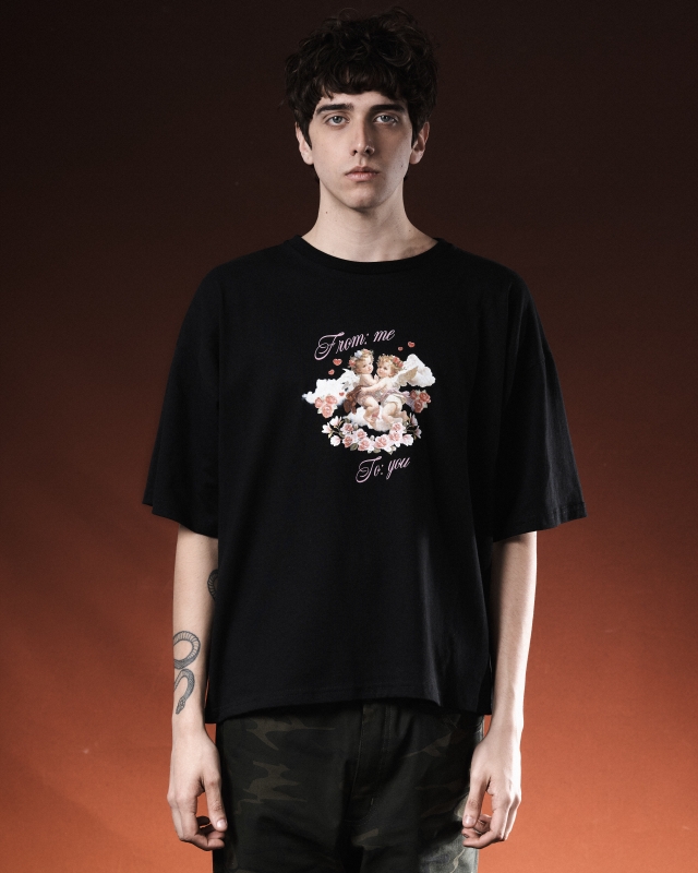 Remera Angelitos Negra
