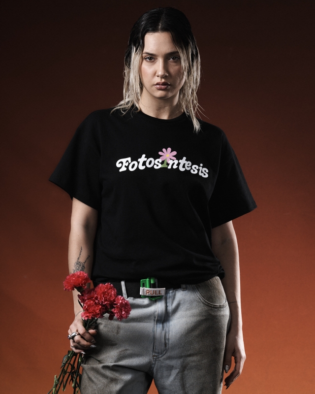 Remera Fotosintesis Negra