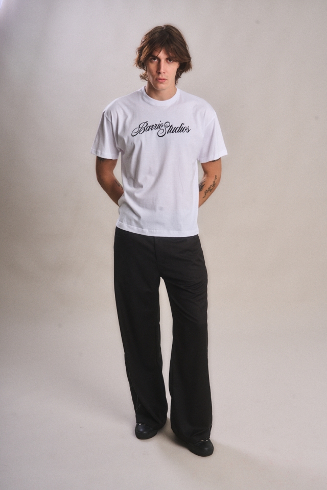 Remera Barrio Studios Blanca