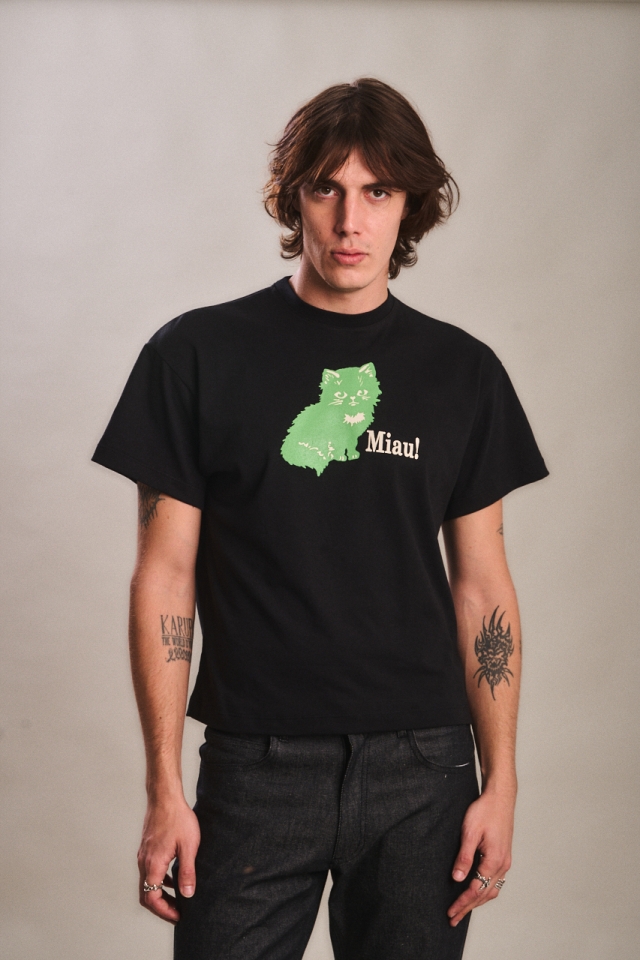 Remera Miau Negra